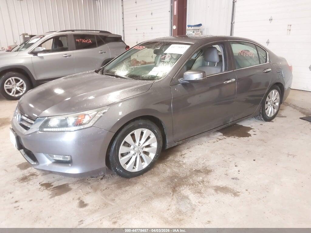 1HGCR2F88DA239826 2013 HONDA ACCORD photo no. 2