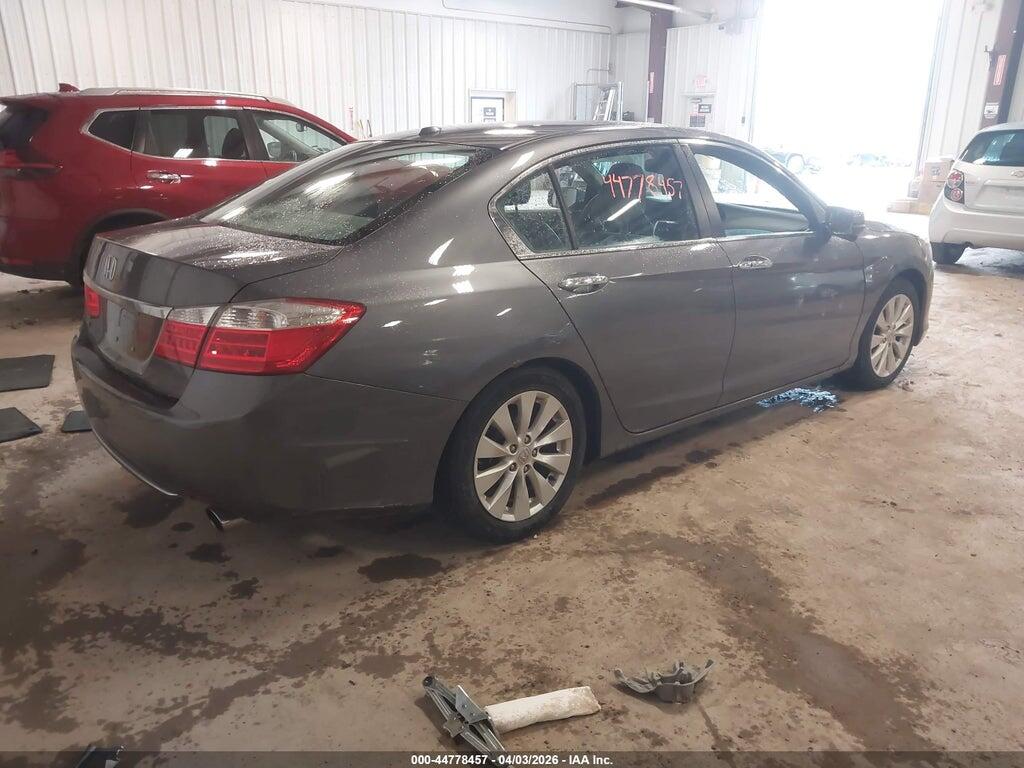 1HGCR2F88DA239826 2013 HONDA ACCORD photo no. 4