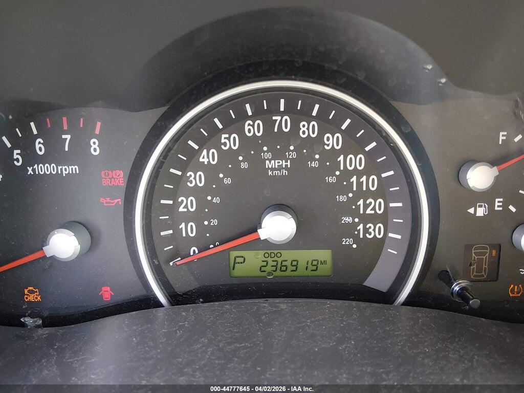 KNDMB233886255579 2008 KIA SEDONA photo no. 7