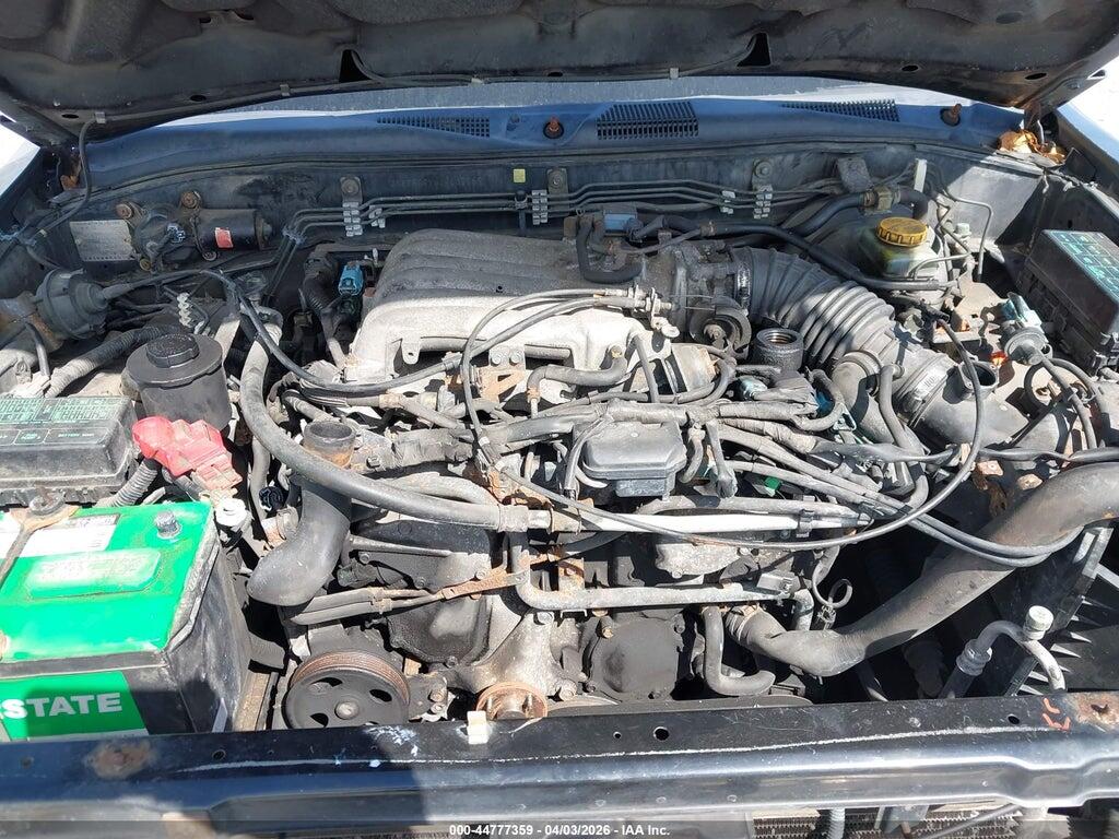JN8DR09Y61W601769 2001 NISSAN PATHFINDER photo no. 10