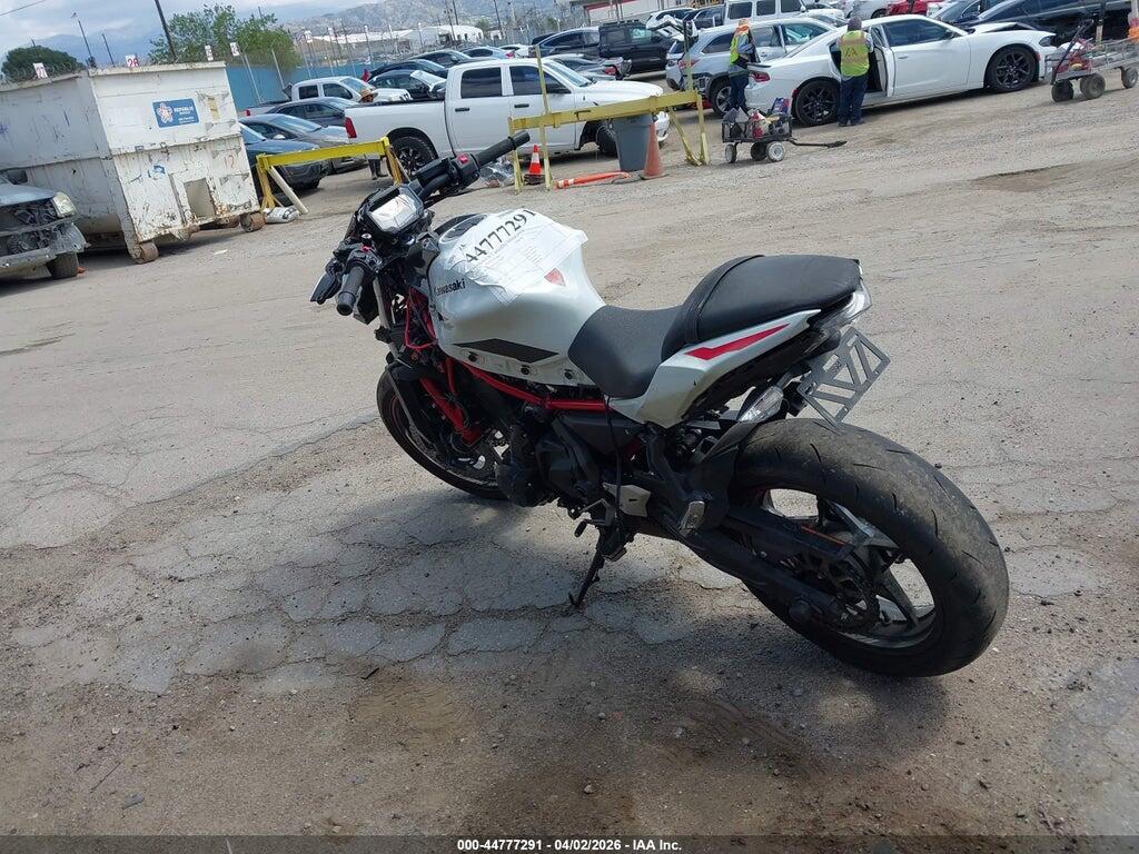 ML5EREK10NDA58475 2022 KAWASAKI ER650 photo no. 3