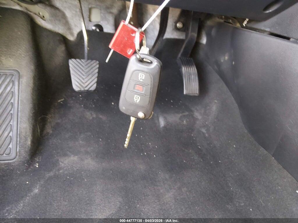 KNDJT2A62D7526007 2013 KIA SOUL photo no. 11