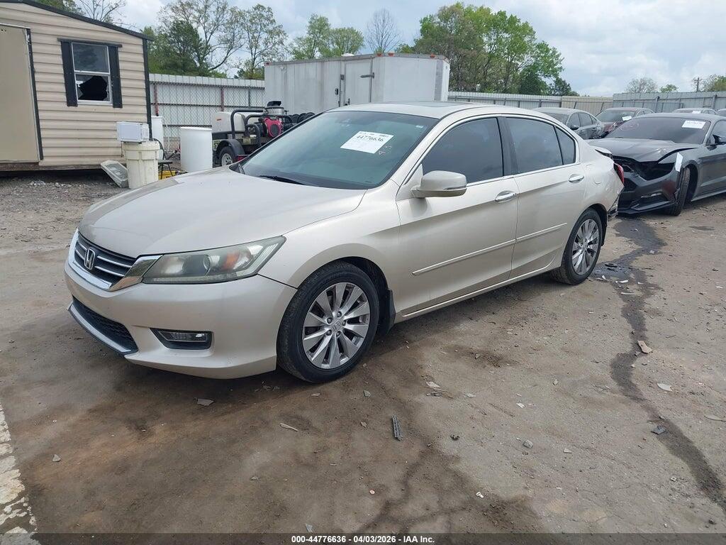1HGCR2F82DA128365 2013 HONDA ACCORD photo no. 2