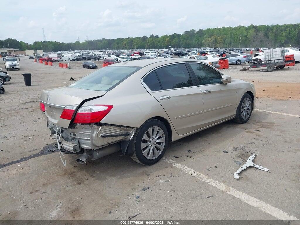 1HGCR2F82DA128365 2013 HONDA ACCORD photo no. 4
