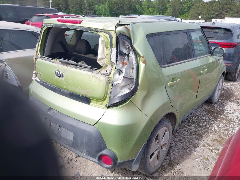 KNDJN2A26G7840111 2016 KIA SOUL photo no. 4
