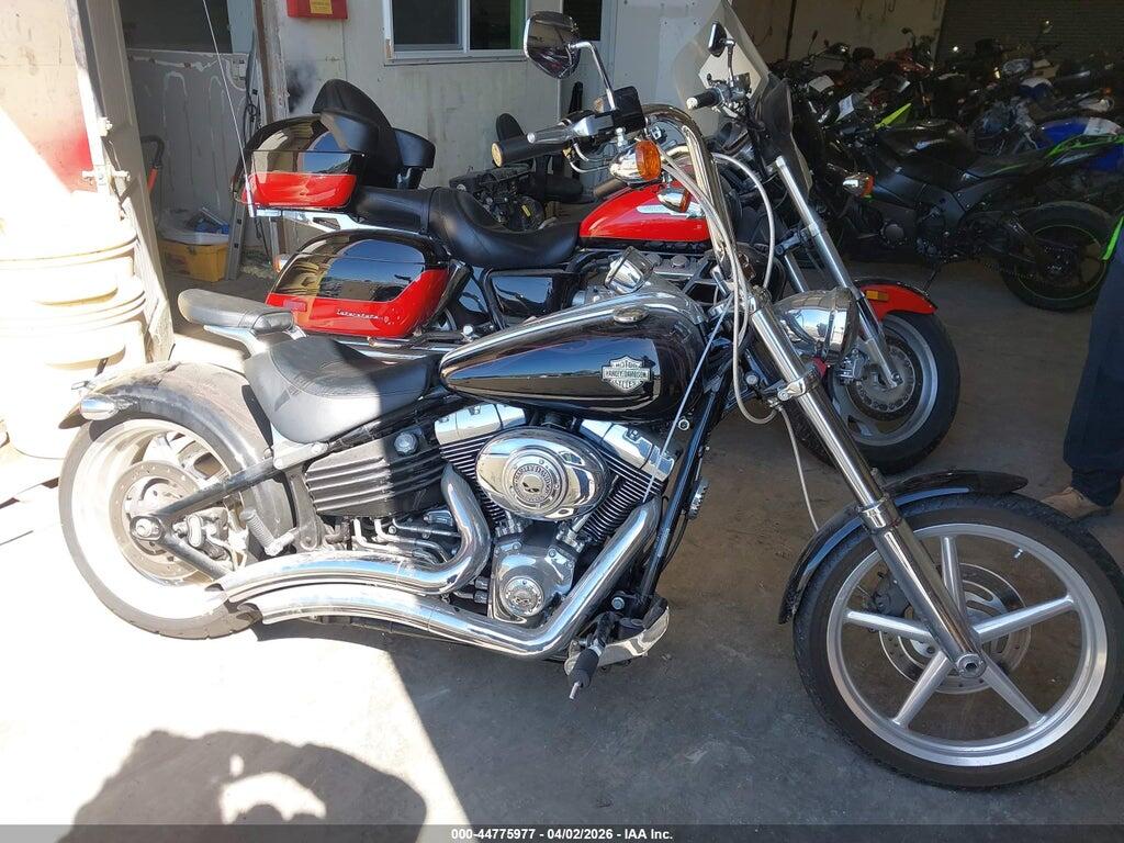 1HD1JK5338Y072225 2008 HARLEY-DAVIDSON FXCWC photo no. 12