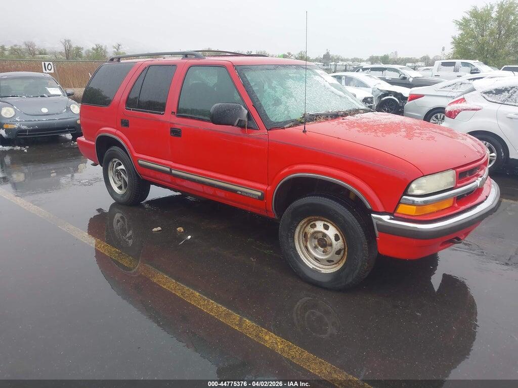 1GNDT13W812170067 2001 CHEVROLET BLAZER photo no. 1