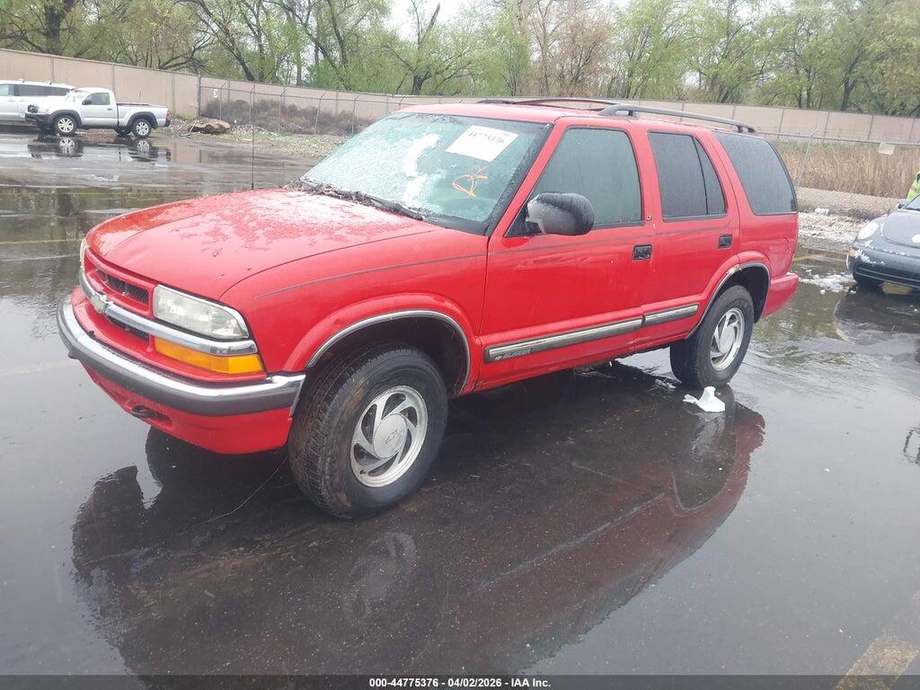 1GNDT13W812170067 2001 CHEVROLET BLAZER photo no. 2