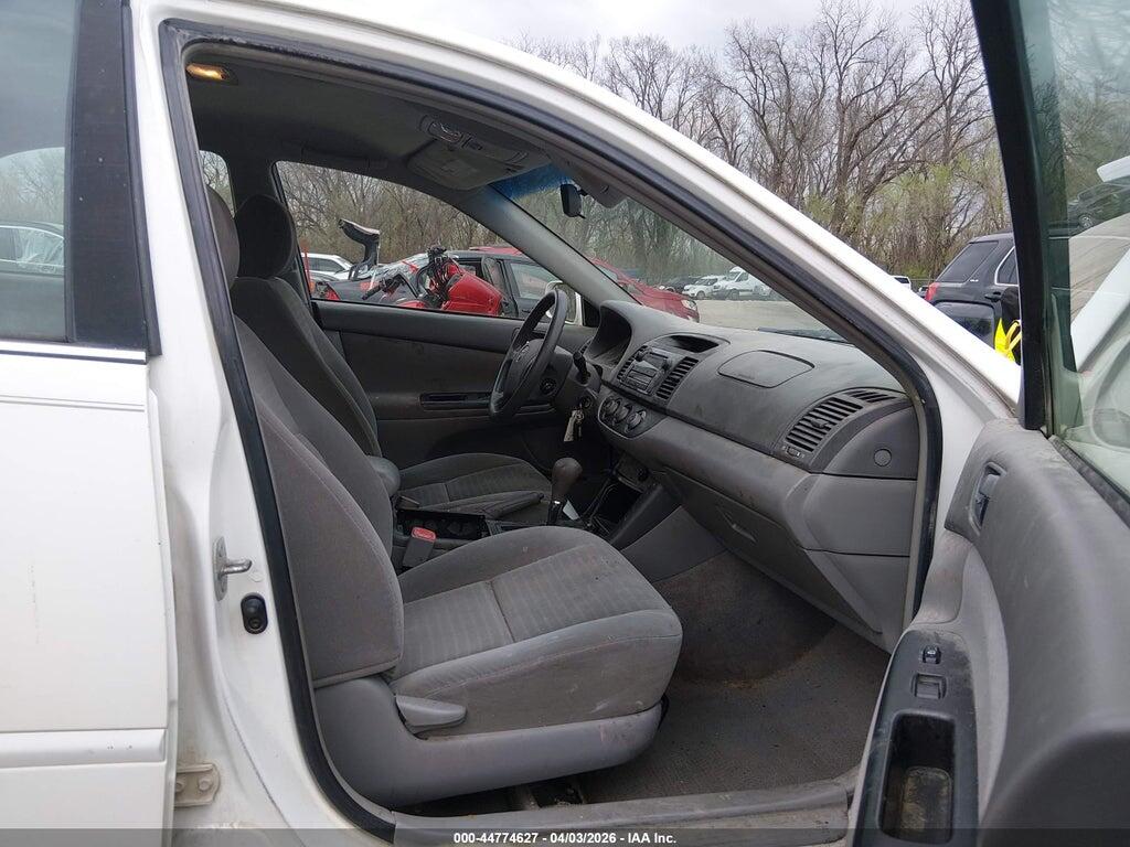 4T1BE32K15U421862 2005 TOYOTA CAMRY photo no. 5
