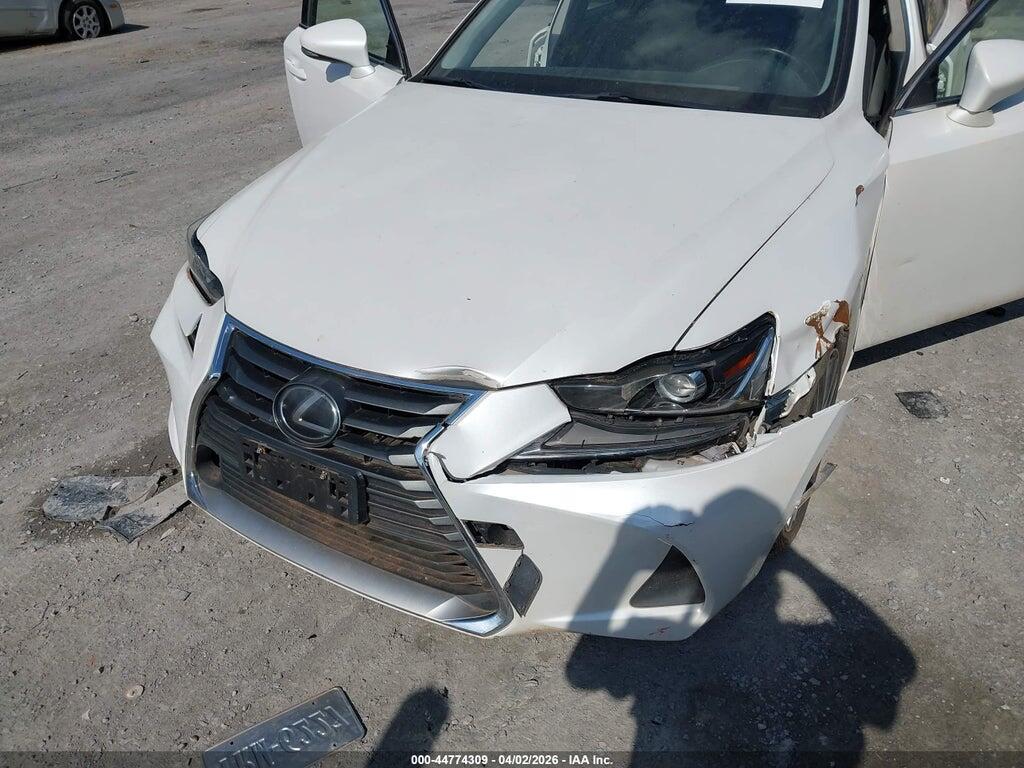 JTHC81D23K5039225 2019 LEXUS IS 300 photo no. 6