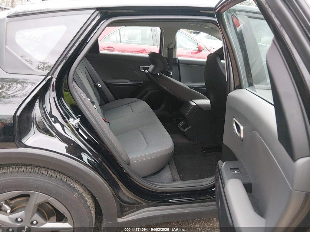 3KPFT4DE9SE172830 2025 KIA K4 photo no. 8