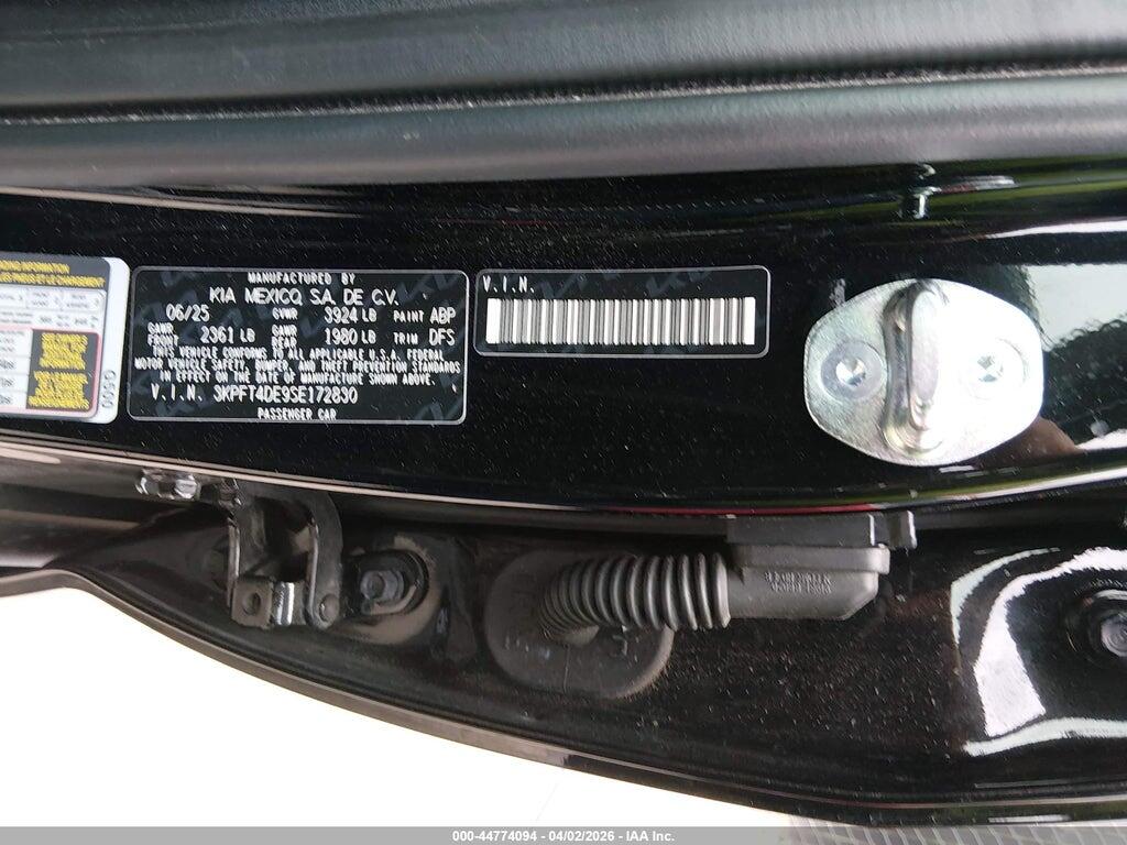 3KPFT4DE9SE172830 2025 KIA K4 photo no. 9