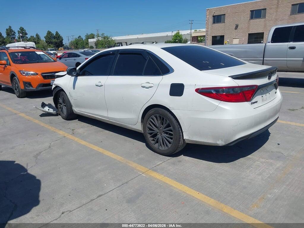 4T1BF1FK5GU247325 2016 TOYOTA CAMRY photo no. 3