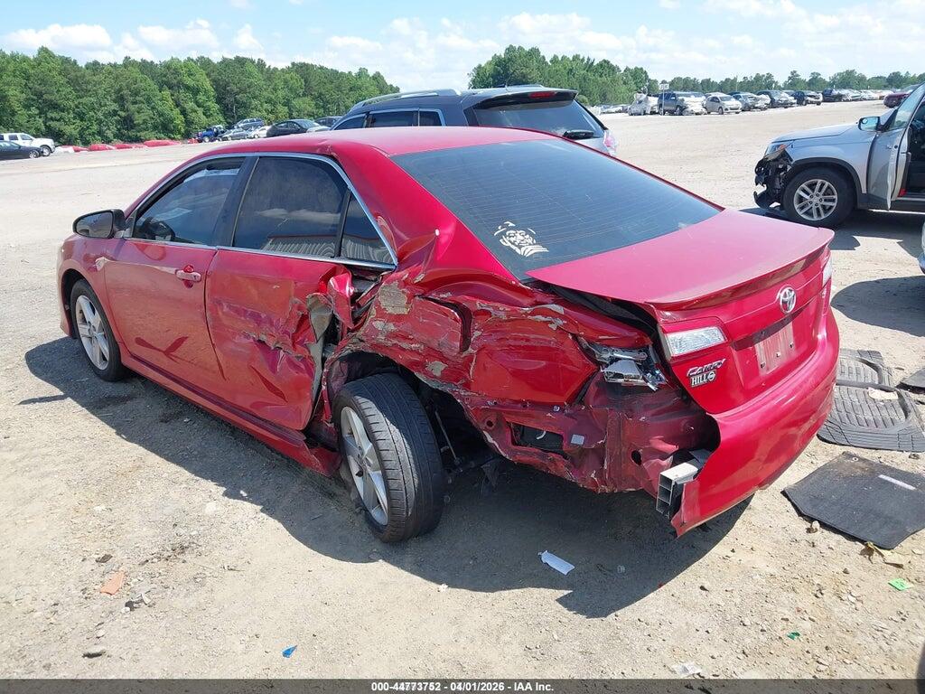 4T1BF1FK6EU784055 2014 TOYOTA CAMRY photo no. 3