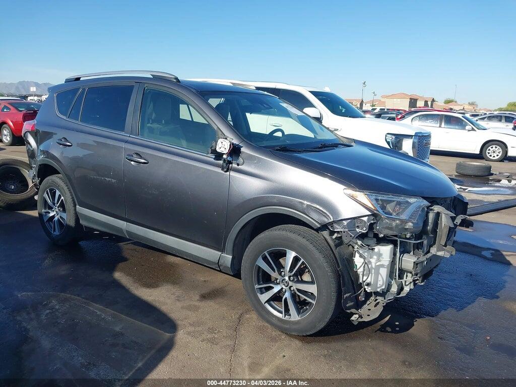 JTMRFREV0JJ736401 2018 TOYOTA RAV4 photo no. 1