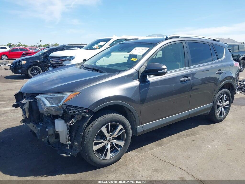 JTMRFREV0JJ736401 2018 TOYOTA RAV4 photo no. 2
