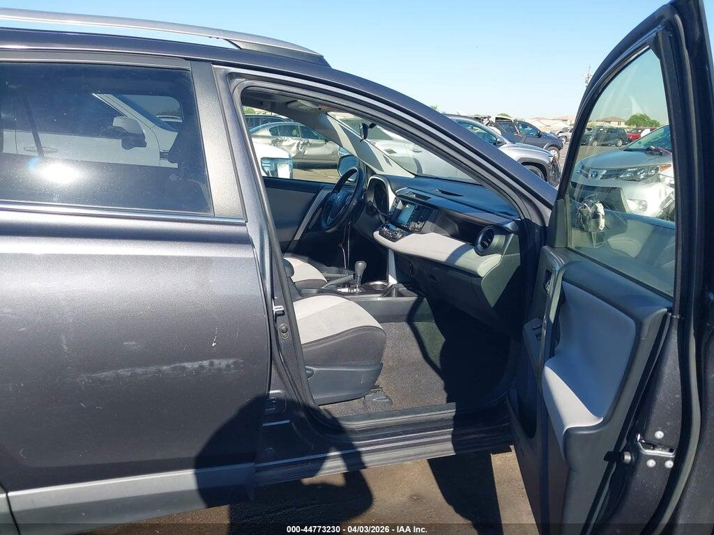 JTMRFREV0JJ736401 2018 TOYOTA RAV4 photo no. 5