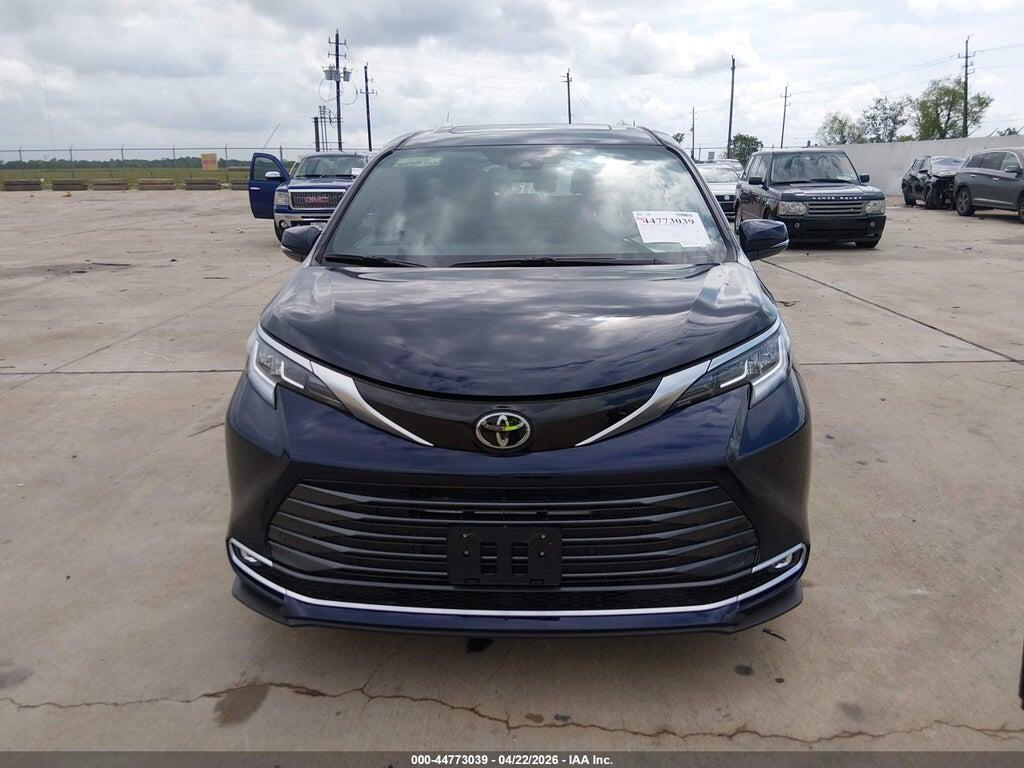 5TDZRKEC1TS301728 2026 TOYOTA SIENNA photo no. 12