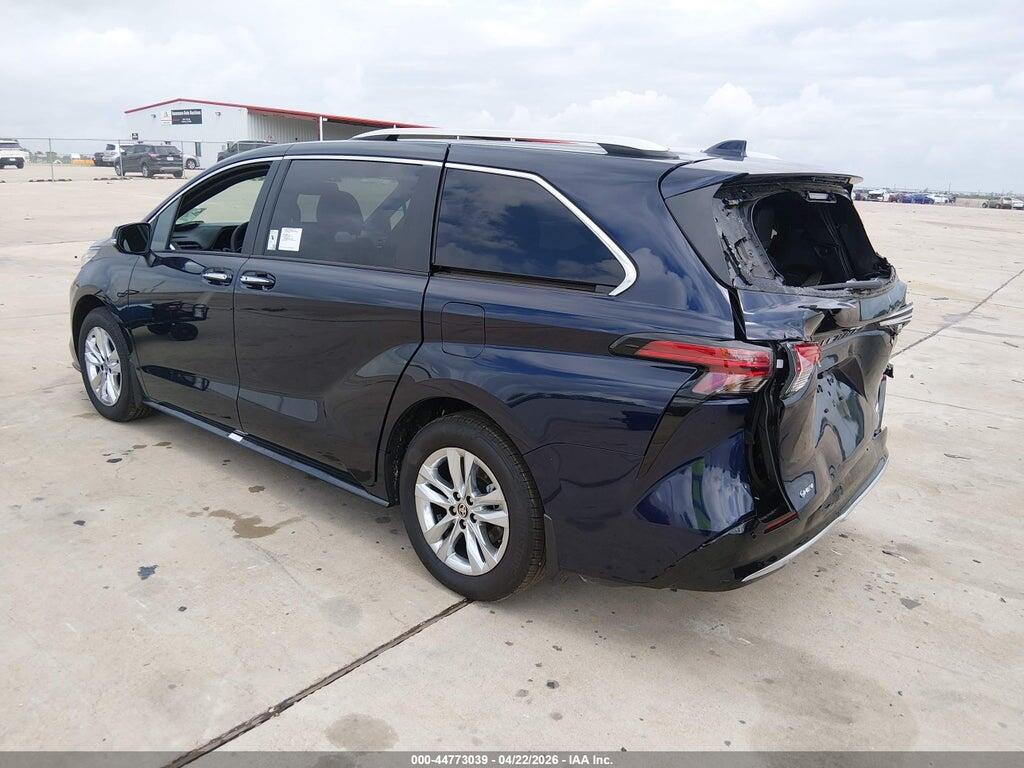 5TDZRKEC1TS301728 2026 TOYOTA SIENNA photo no. 3