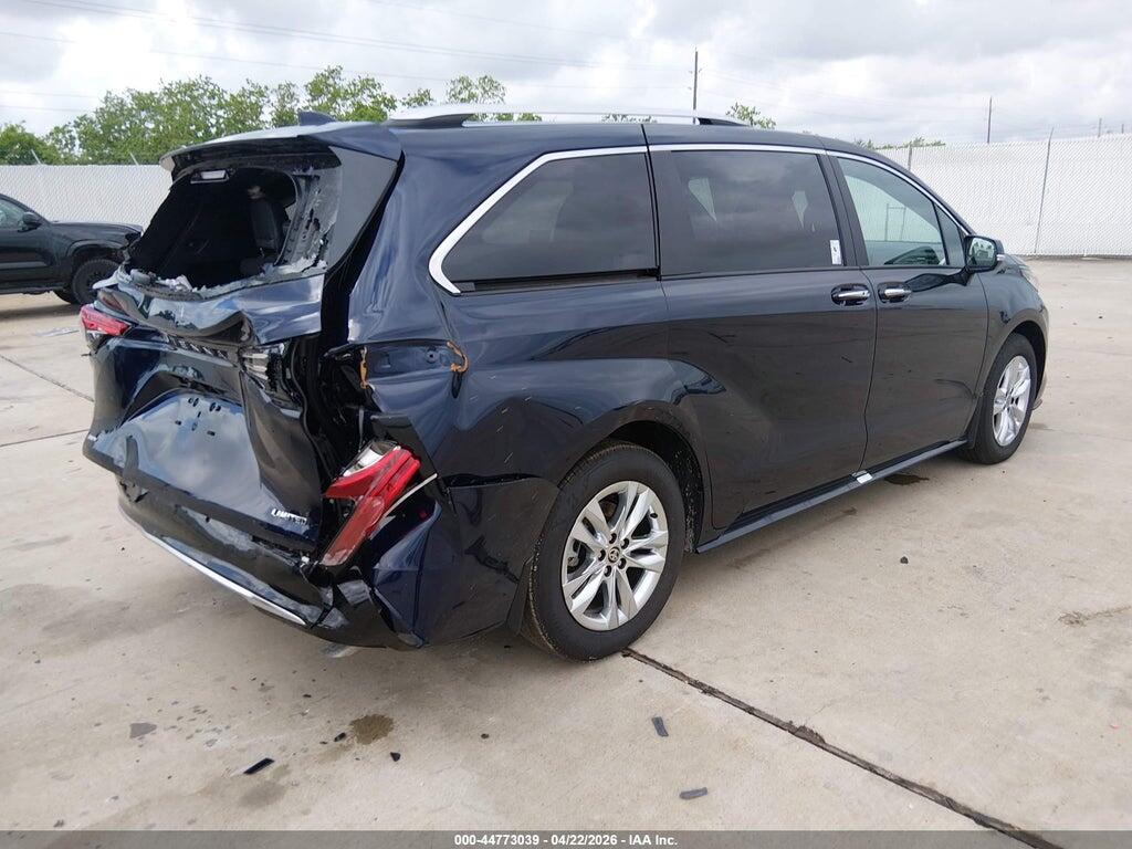 5TDZRKEC1TS301728 2026 TOYOTA SIENNA photo no. 4