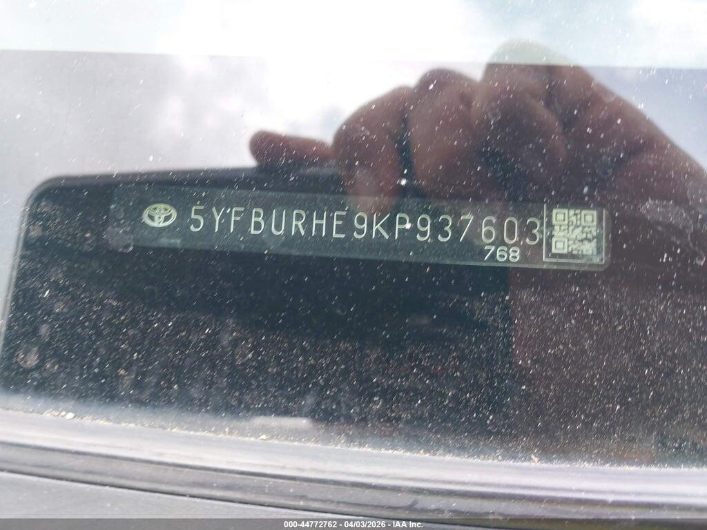 5YFBURHE9KP937603 2019 TOYOTA COROLLA photo no. 9