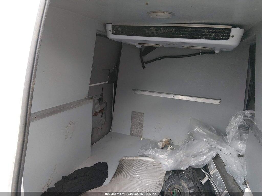 3N6CM0KN5HK690128 2017 NISSAN NV200 photo no. 8
