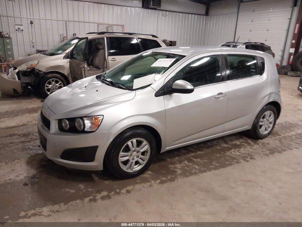 1G1JC6SG4F4188007 2015 CHEVROLET SONIC photo no. 2