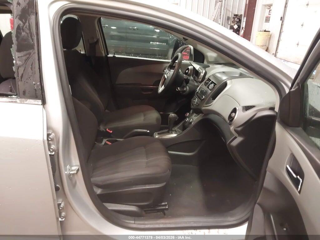 1G1JC6SG4F4188007 2015 CHEVROLET SONIC photo no. 5