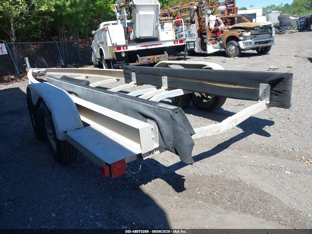 4LYBA29286H000969 2006 MCCLAIN INDUSTRIES TRAILER photo no. 3