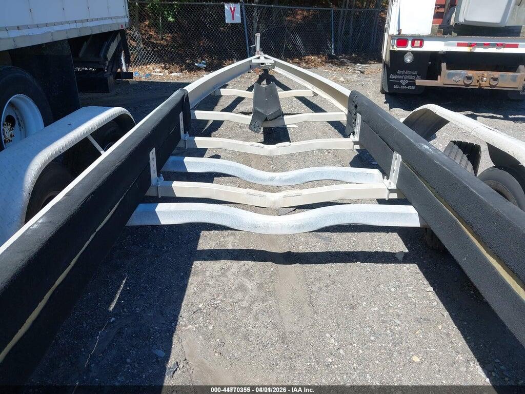 4LYBA29286H000969 2006 MCCLAIN INDUSTRIES TRAILER photo no. 5