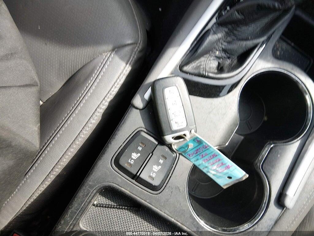 5NPEC4AC5BH285426 2011 HYUNDAI SONATA photo no. 11