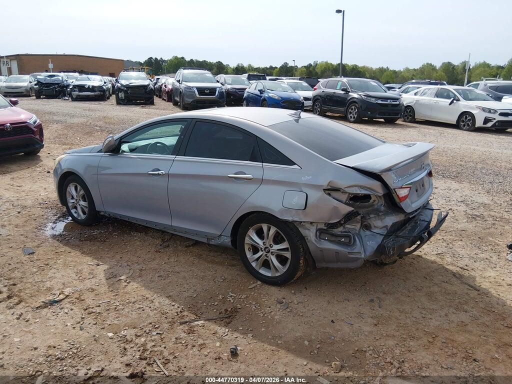 5NPEC4AC5BH285426 2011 HYUNDAI SONATA photo no. 3
