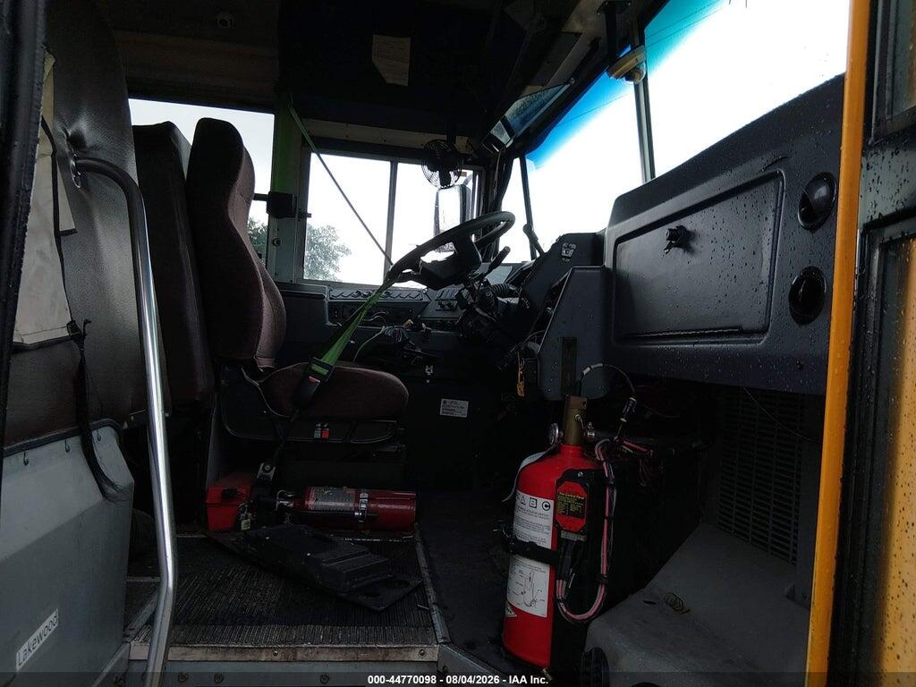1BAKACPH1BF280010 2011 BLUE BIRD SCHOOL BUS / TRANSIT BUS photo no. 5