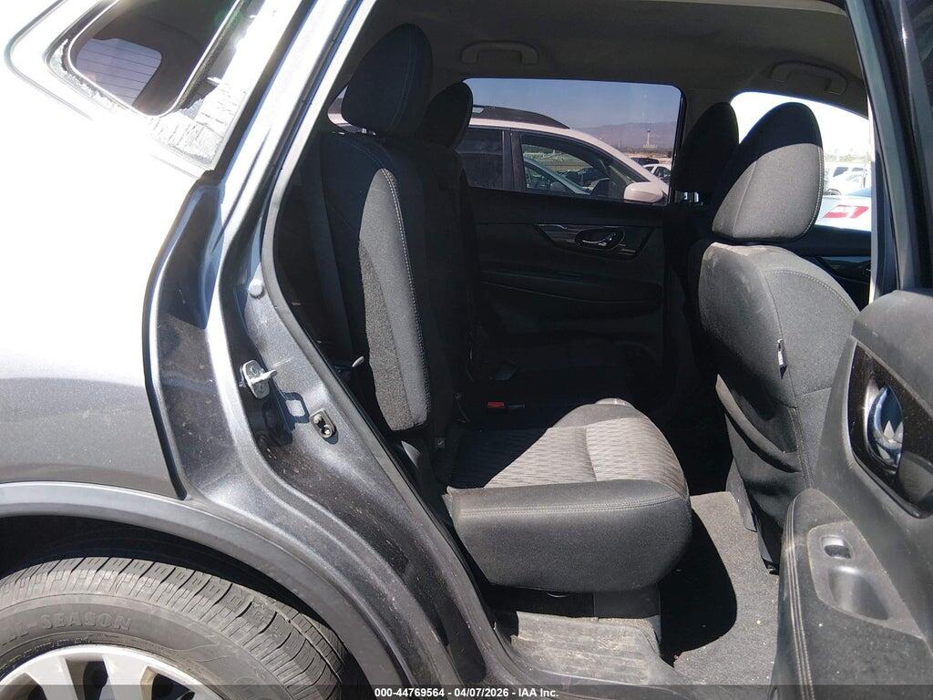 5N1AT2MT8JC769210 2018 NISSAN ROGUE photo no. 8