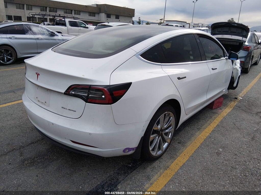 5YJ3E1EB9JF135530 2018 TESLA MODEL 3 photo no. 4
