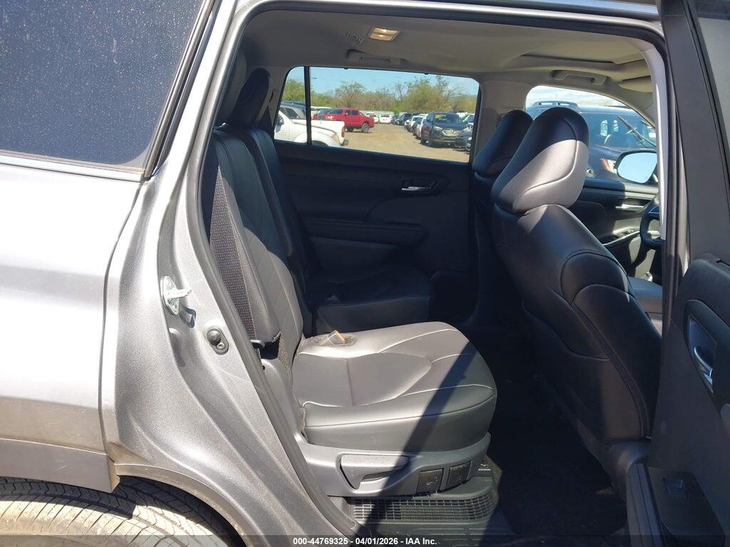 5TDKBRCH0TS692142 2026 TOYOTA HIGHLANDER photo no. 8