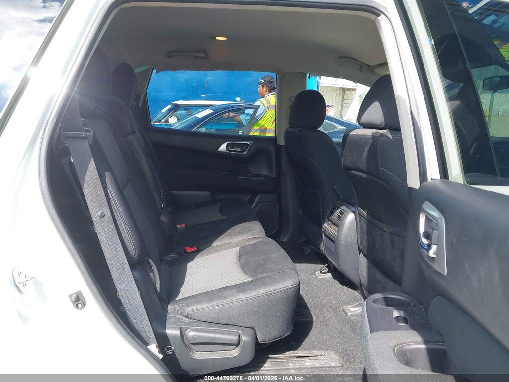 5N1DR2MNXHC674722 2017 NISSAN PATHFINDER photo no. 8