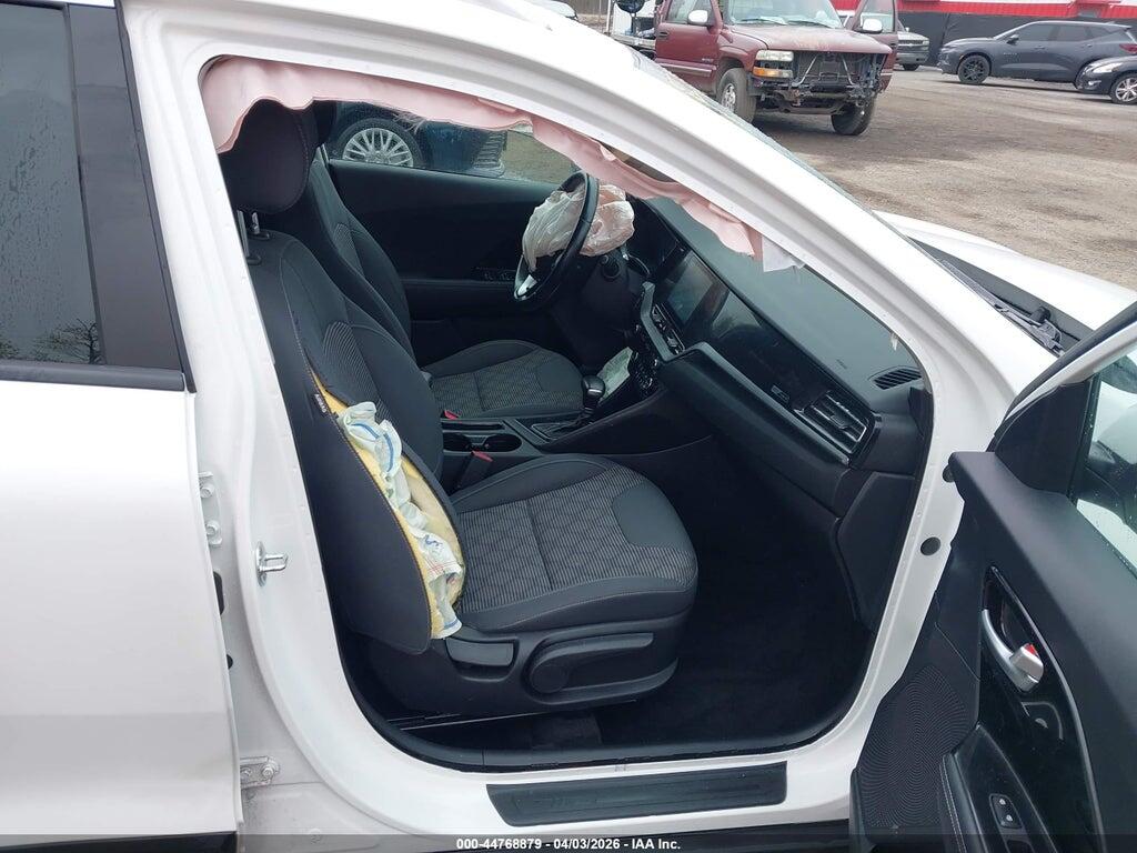 KNDCB3LC2M5471297 2021 KIA NIRO photo no. 5