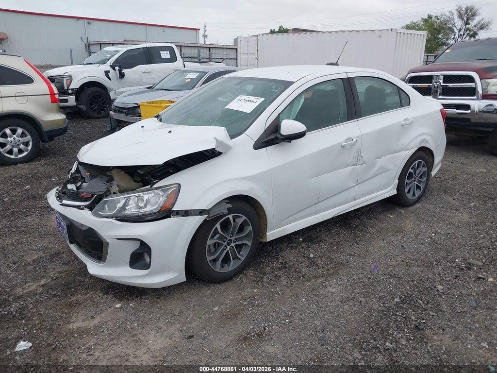1G1JD5SB9L4101418 2020 CHEVROLET SONIC photo no. 2