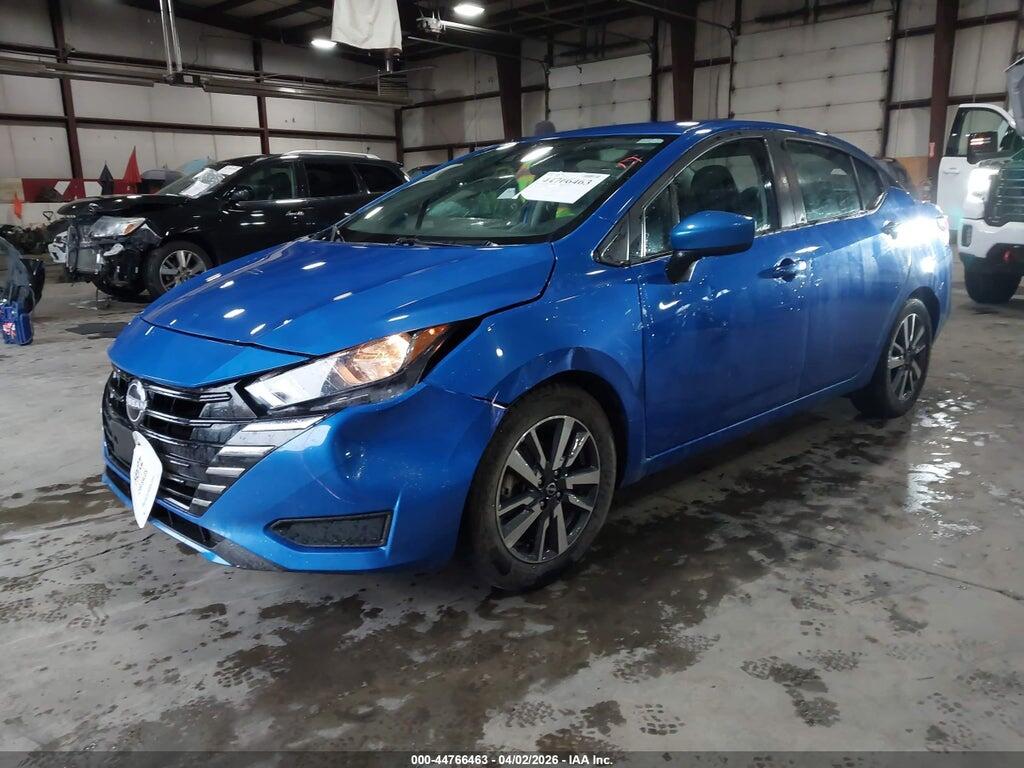 3N1CN8EV7PL828208 2023 NISSAN VERSA photo no. 2