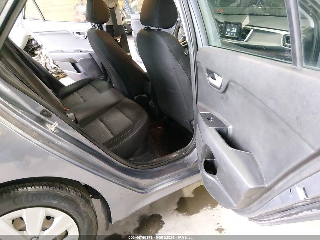 3KPA24AB6KE178754 2019 KIA RIO photo no. 8