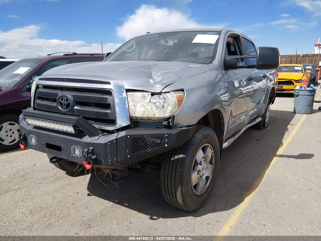 5TFDY5F19AX140886 2010 TOYOTA TUNDRA photo no. 2