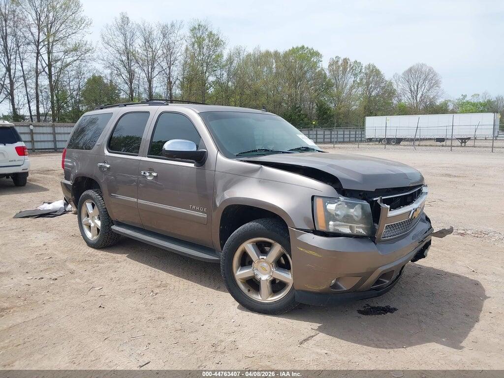 1GNSKCE08BR384239 2011 CHEVROLET TAHOE photo no. 1