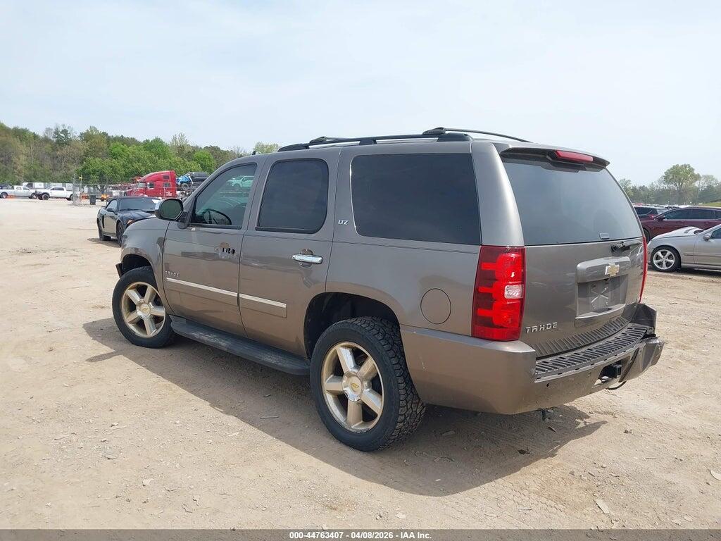 1GNSKCE08BR384239 2011 CHEVROLET TAHOE photo no. 3