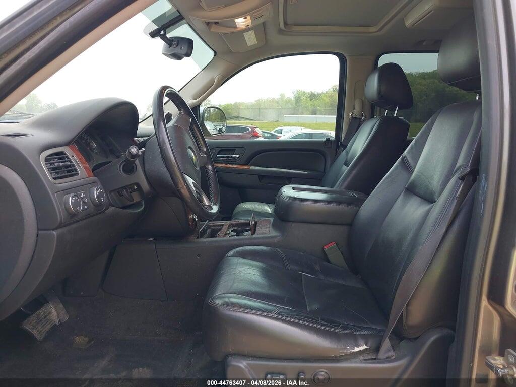 1GNSKCE08BR384239 2011 CHEVROLET TAHOE photo no. 5