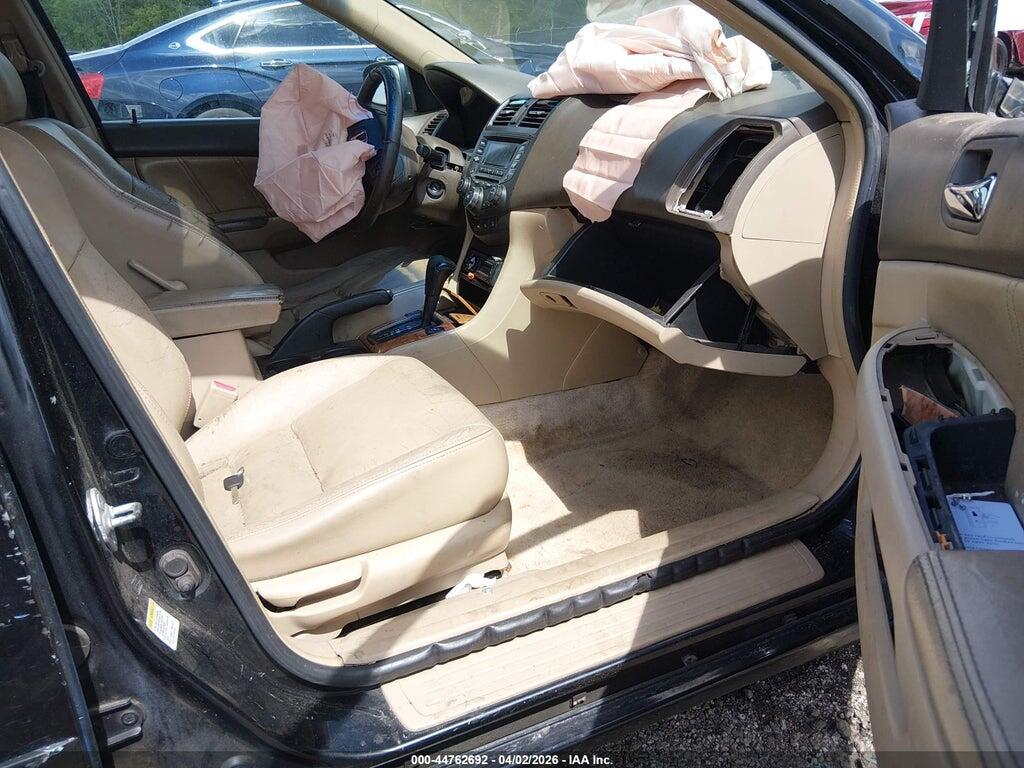 1HGCM56855A135702 2005 HONDA ACCORD photo no. 5