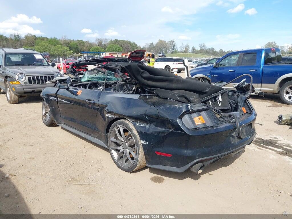 1FATP8UH4F5433829 2015 FORD MUSTANG photo no. 3
