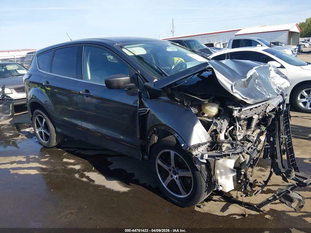 1FMCU9GD0HUD02810 2017 FORD ESCAPE photo no. 1