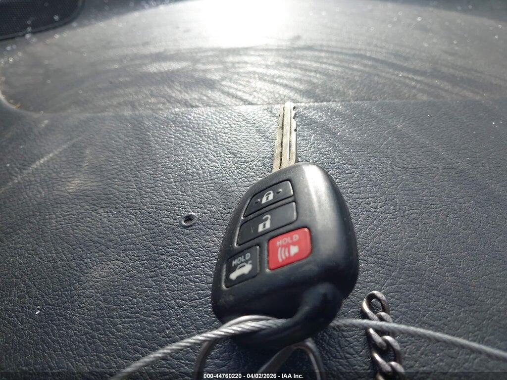 4T1BF1FK8HU310063 2017 TOYOTA CAMRY photo no. 11