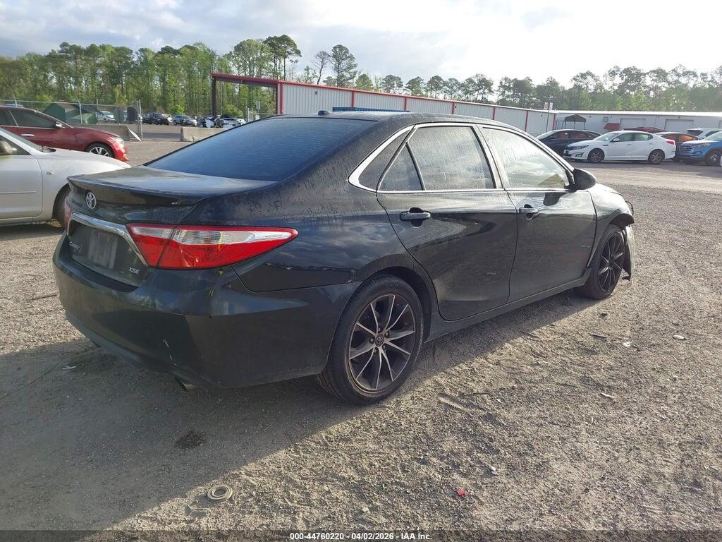 4T1BF1FK8HU310063 2017 TOYOTA CAMRY photo no. 4